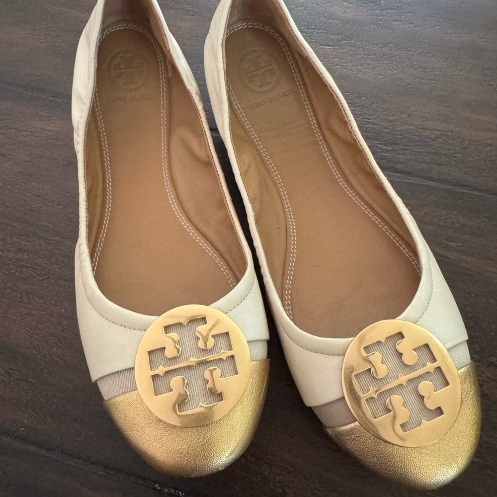Tory Burch Women's Two-Tone Gold & Cream Reva Ballet Flats